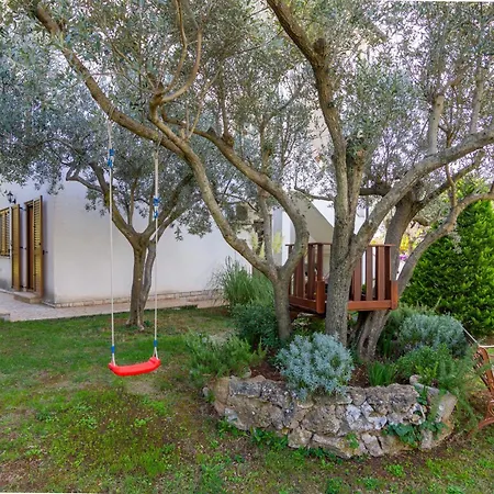 With Parking Space - 7495 Daire